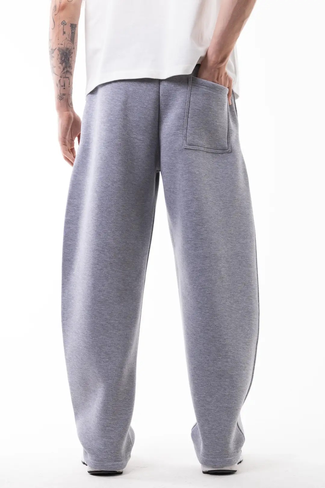 JOGGER THE DAD 4