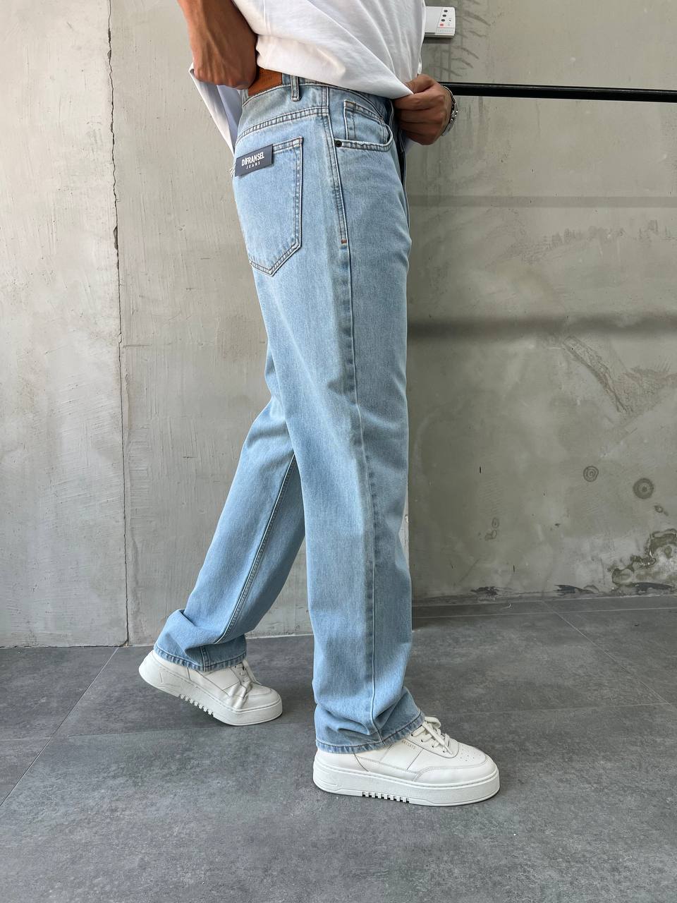 JEAN BAGGY LOOSE-FIT K10 2